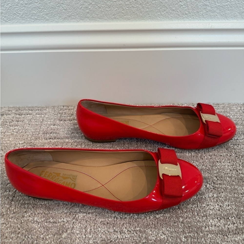 Salvatore Ferragamo Varina Ballet Flat - Picture 2 of 15